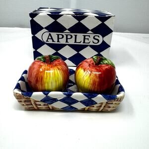 Vintage‎ Ganz Ceramic Apples in Basket with Salt & Pepper Shakers